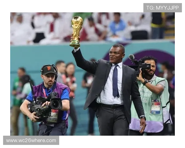 第一届世界杯的明星球员与传奇故事，激励新一代足球运动员的成长路径